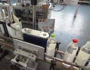 Kendinden Yapışkanlı 220V Su Şişesi Etiket Etiket Makinesi Otomatik